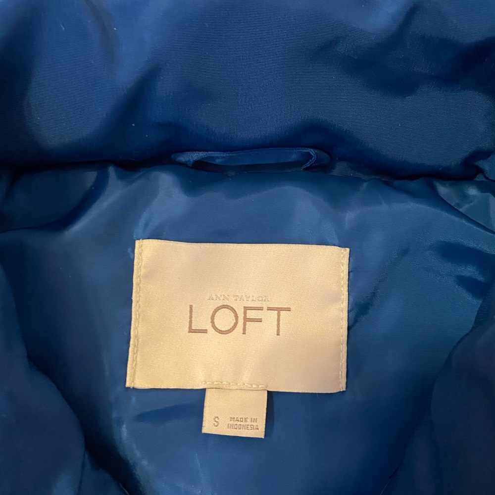 Vest - Picture 3 of 3